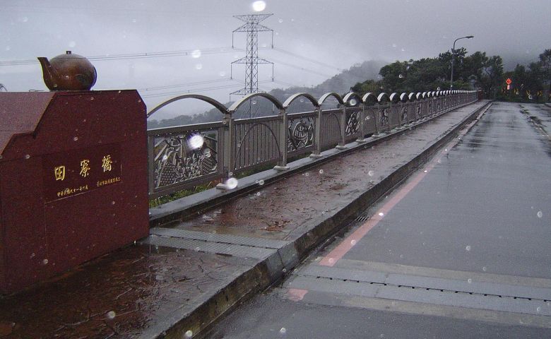 88年下半年及89年度文山區指南里指南產業道路兩處路段橋樑新建工程