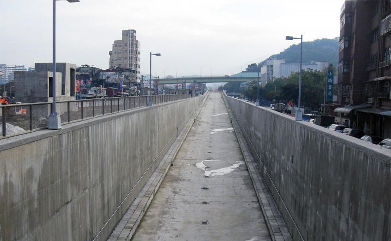 CL303-1標大坑溪段引道工程
