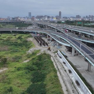 二重疏洪道左岸加高工程